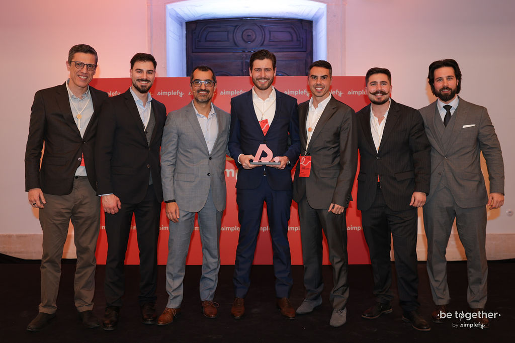 Zephyr Mortgages — Top Performer Company 2025, awarded by the Simplefy Community